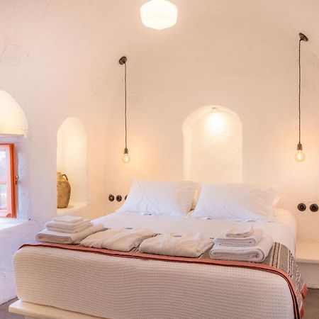 Santa Irini Retreat Hotel Тирасия Екстериор снимка