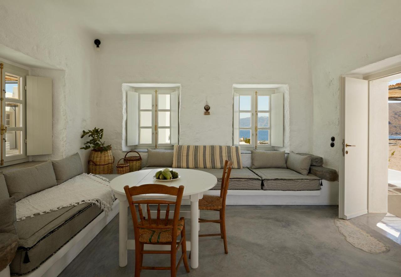 Santa Irini Retreat Hotel Тирасия Екстериор снимка
