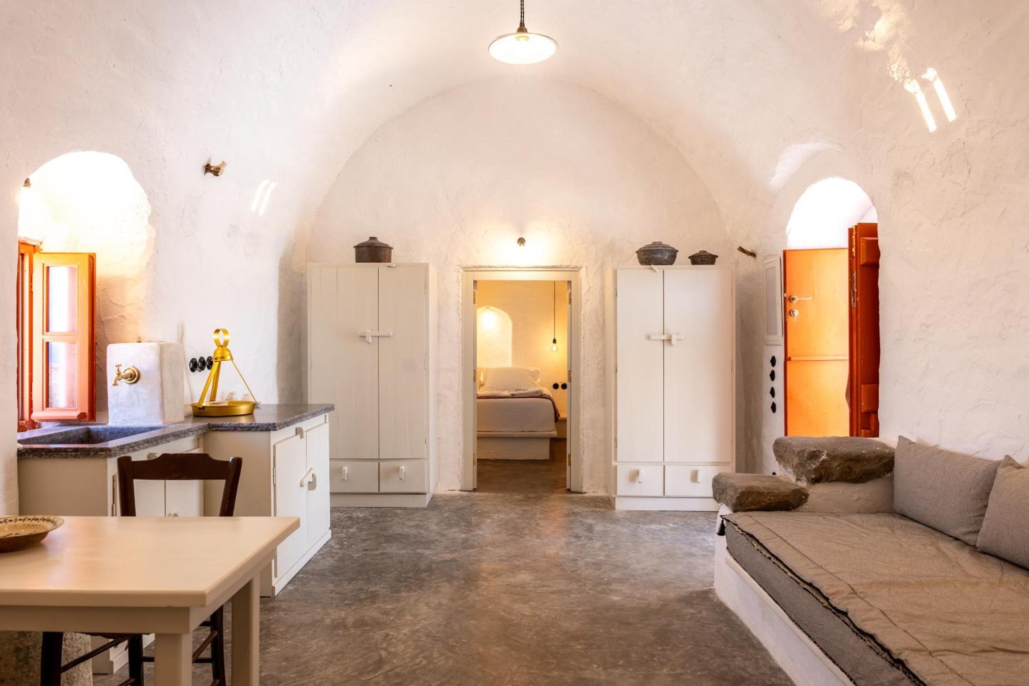 Santa Irini Retreat Hotel Тирасия Екстериор снимка