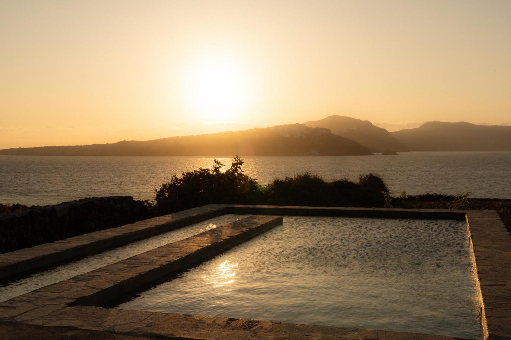 Santa Irini Retreat Hotel Тирасия Екстериор снимка